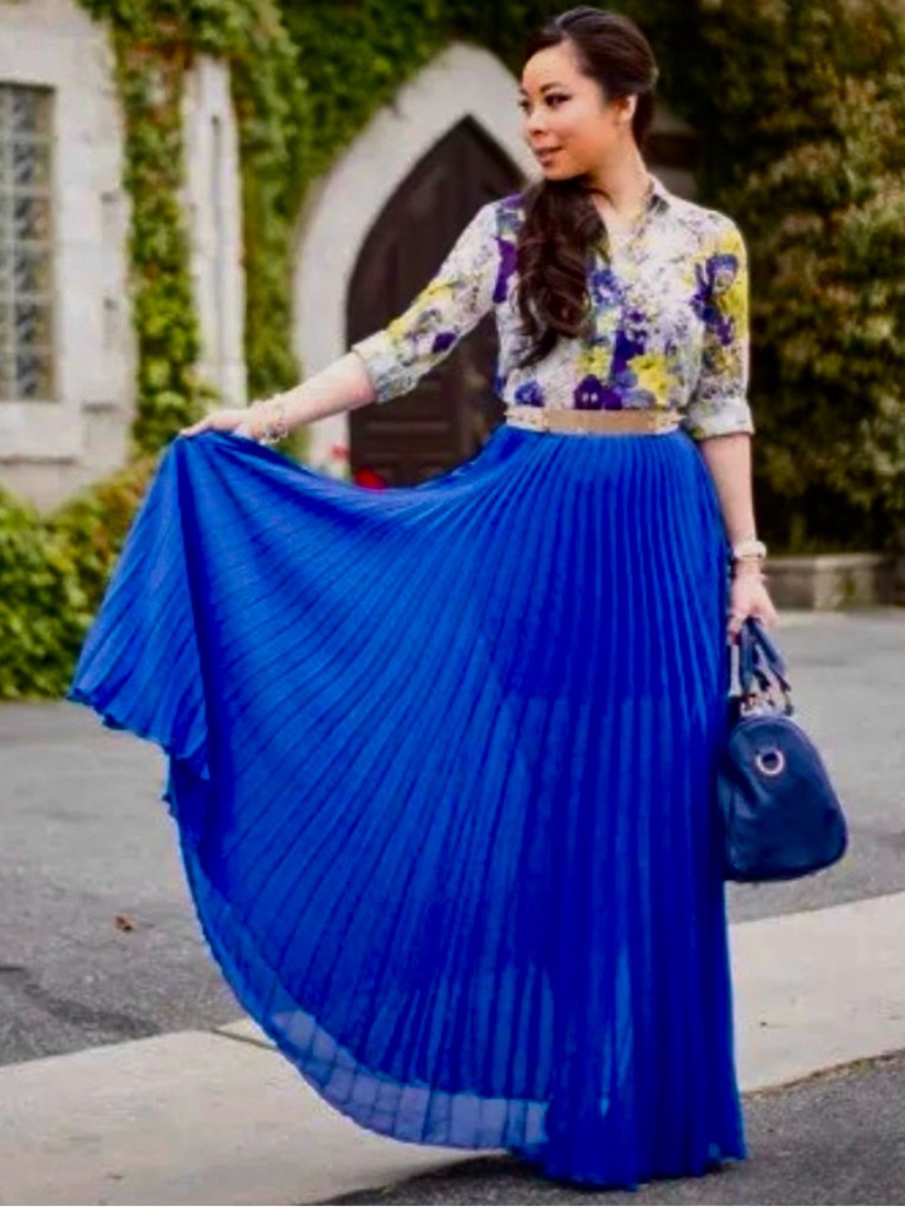 ⭐️Bebe High Waisted Chiffon Pleated Maxi Skirt⭐️